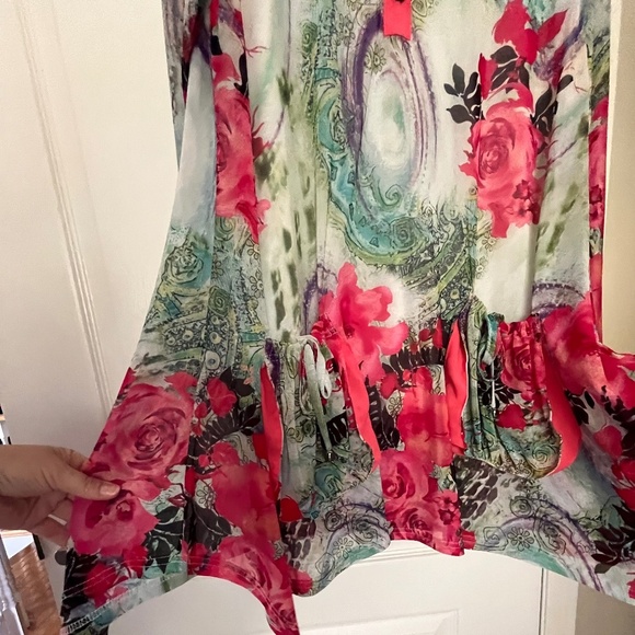 [10/M] Women’s Long Tunic floral long sleeve top, blouse, floral pink white - Picture 5 of 15